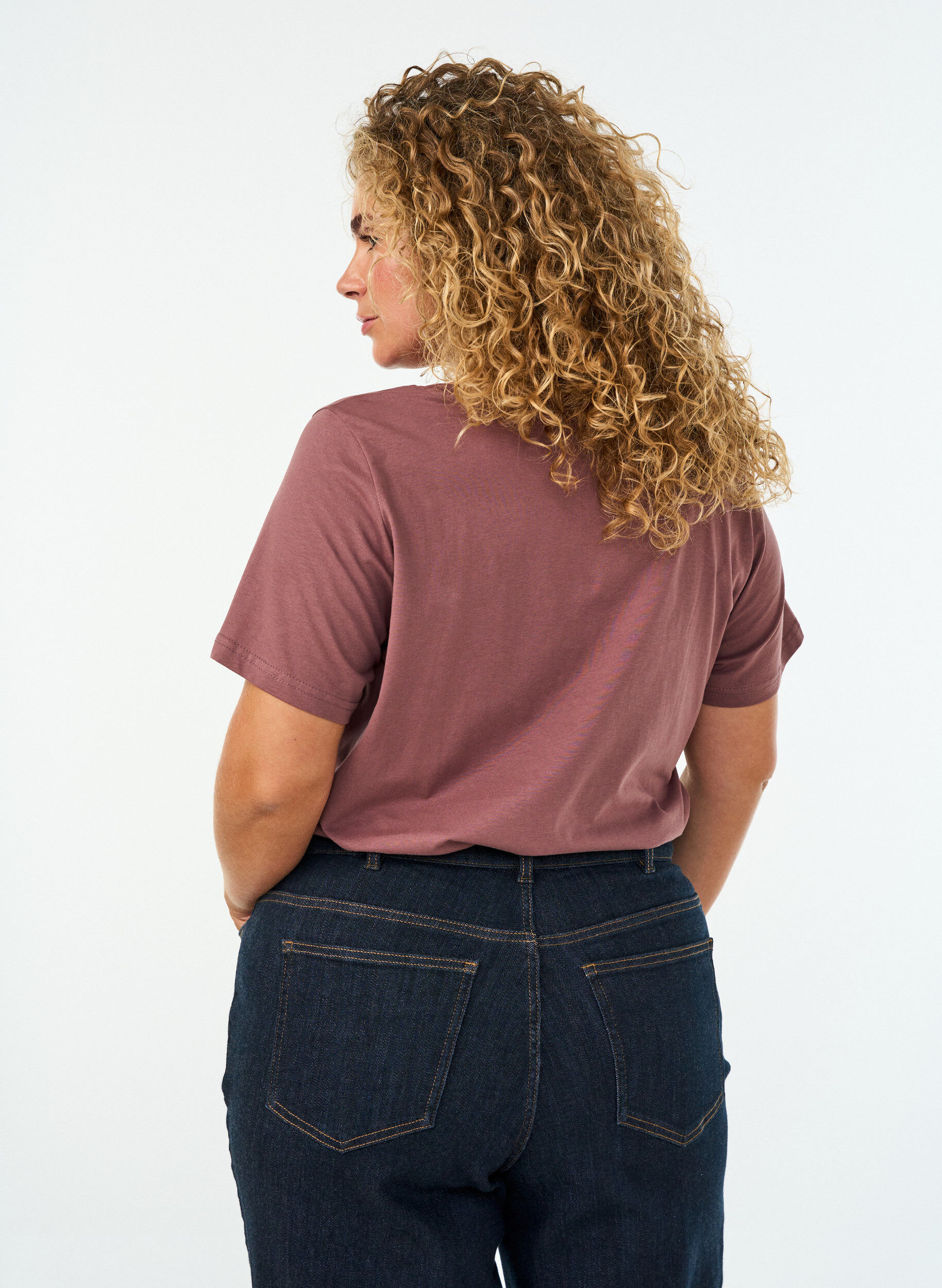 ZizziKatoenen T-shirt met V-hals en print aan de voorkant, Rood, Model image number 2