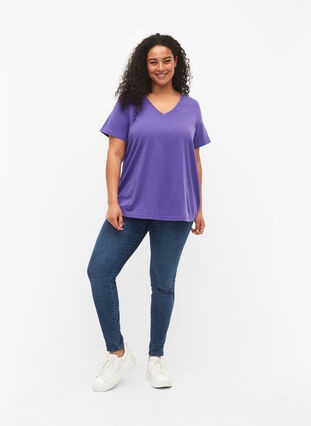 T-shirt à manches courtes avec col en V, Ultra Violet, Model image number 2