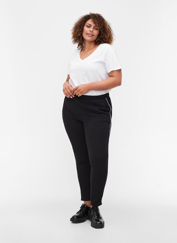Pantalon avec poches et passepoil, Black w. White, Model image number 0