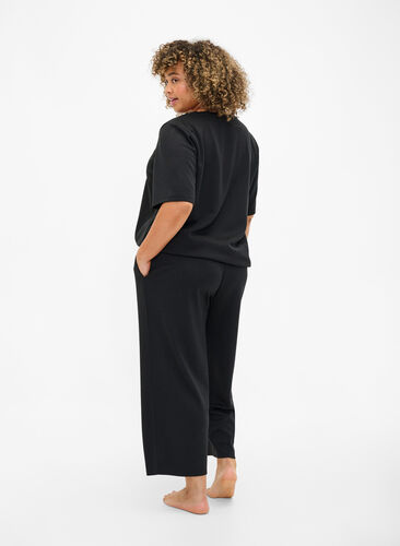 Pantalon 7/8 en modal mélangé avec poches, Black, Model image number 1