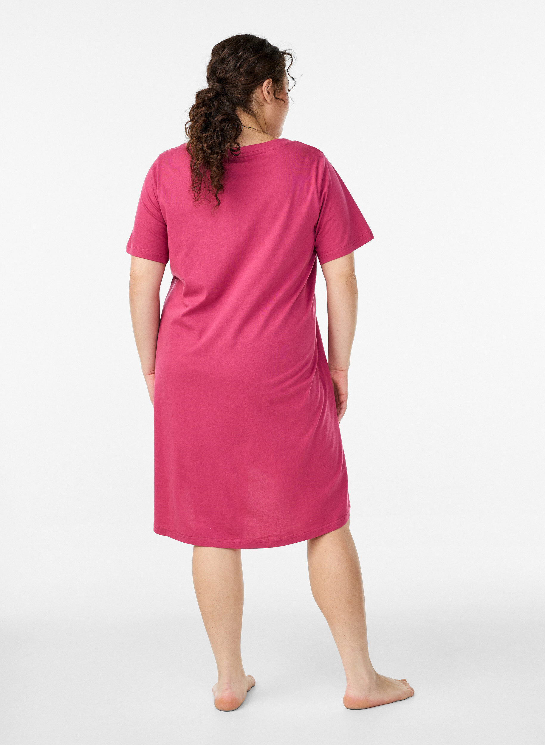 ZizziChemise de nuit en coton biologique et &agrave; col en V, Bordeaux, Model image number 1