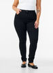 Amy jeans met een hoge taille en super slanke pasvorm, Zwart, Model image number 2