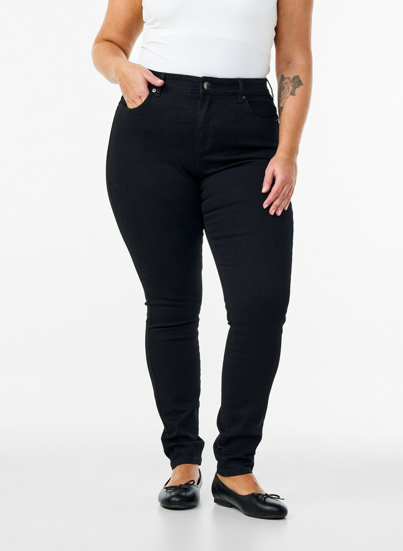 Amy jeans met een hoge taille en super slanke pasvorm, Zwart, Model image number 2