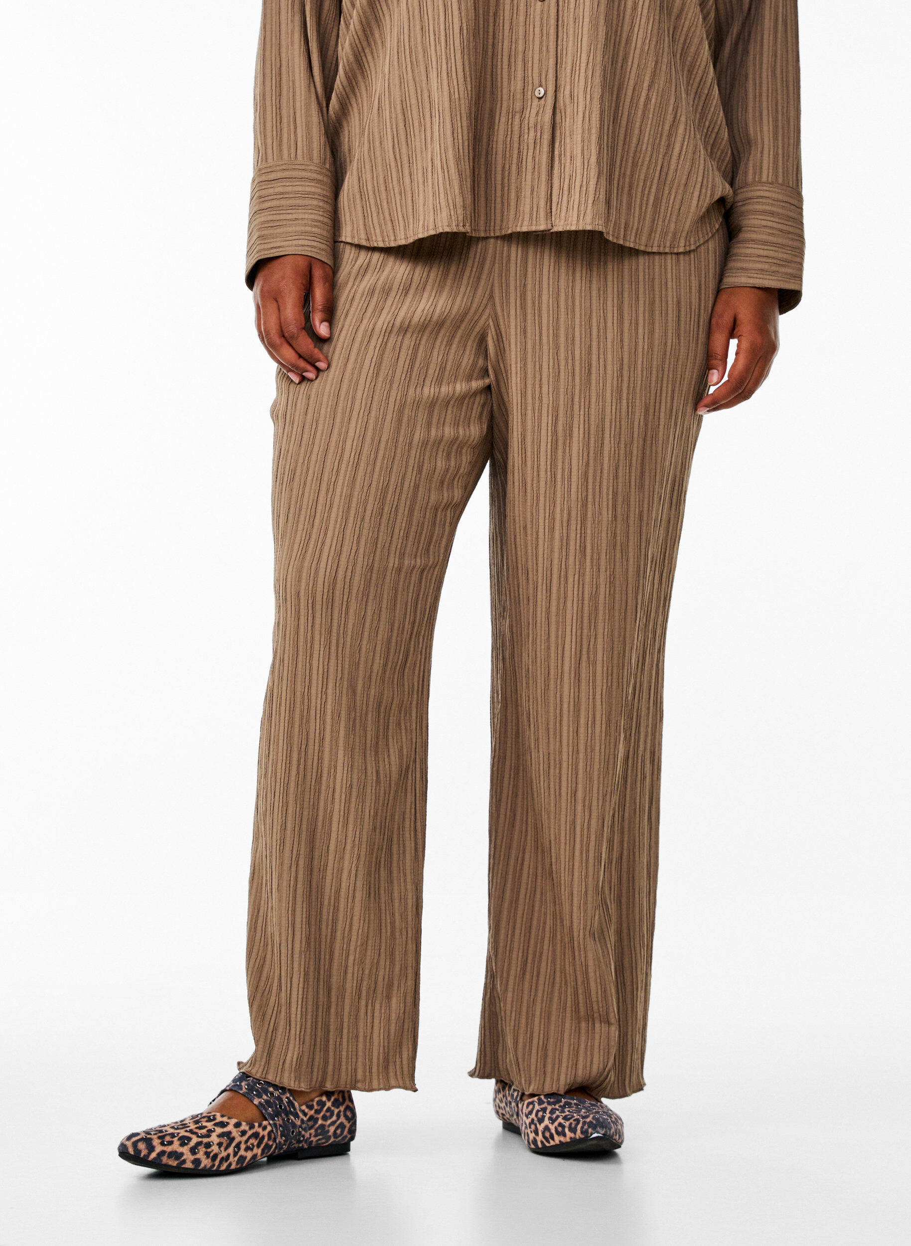 ZizziFLASH - High waist broek met wide fit pijpen, Bruin, Model image number 2