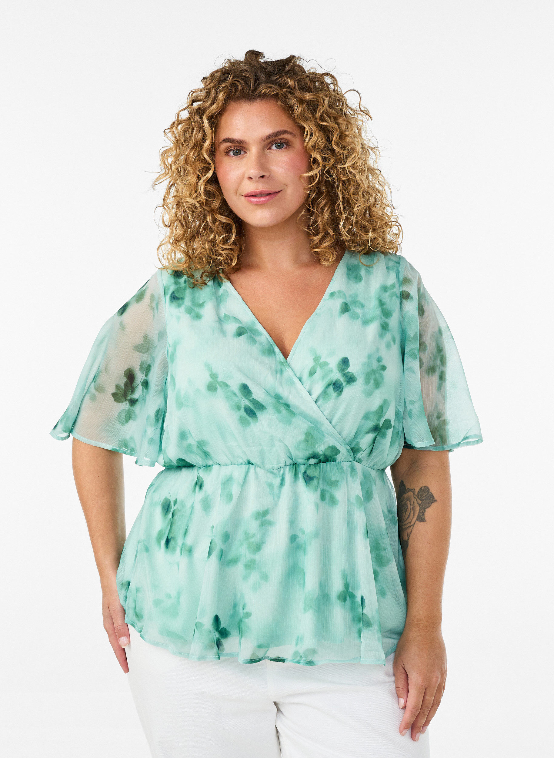 Chemise en mousseline &agrave; imprim&eacute; floral et manches courtes, Vert clair, Model