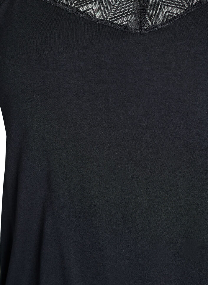 Top avec d&eacute;tails en dentelle et bretelles spaghetti, 0199, Packshot image number 2