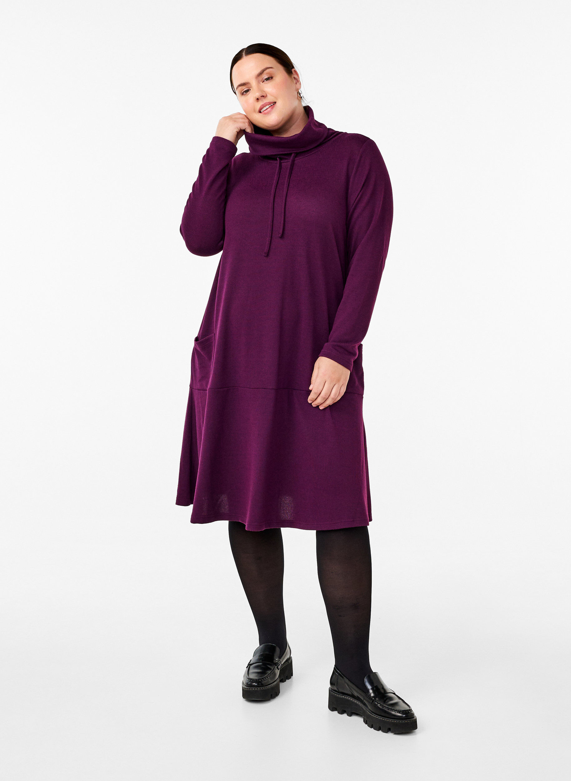 Zizzi Robe en jersey avec col montant et poches, Violet, Model image number 1