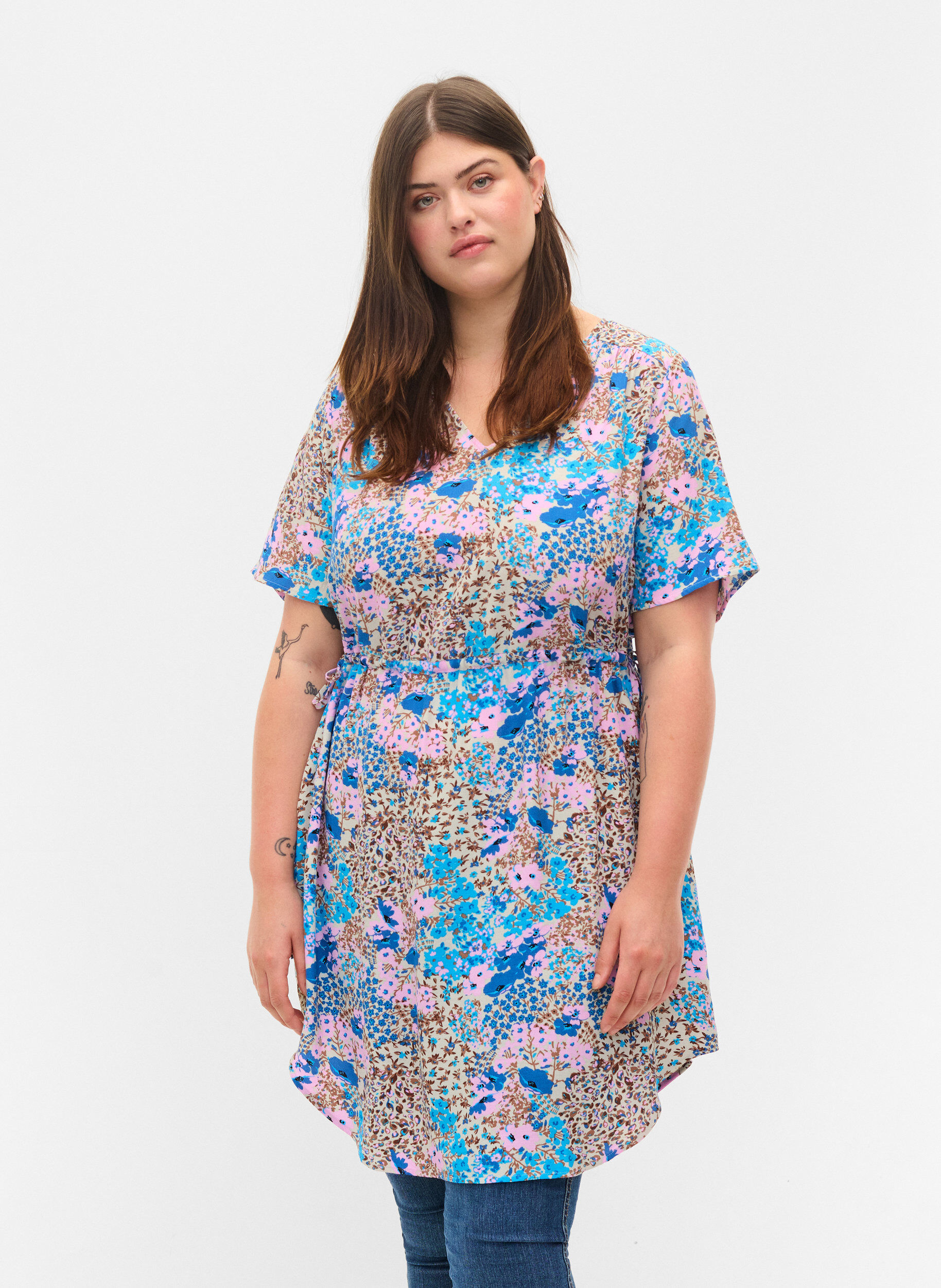 Zizzi Robe &agrave; motifs avec d&eacute;tails &agrave; nouer, Blue Rose Flower, Model image number 0