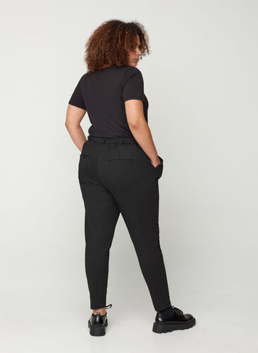 Pantalon Maddison avec rayures, Black w lurex, Model image number 0