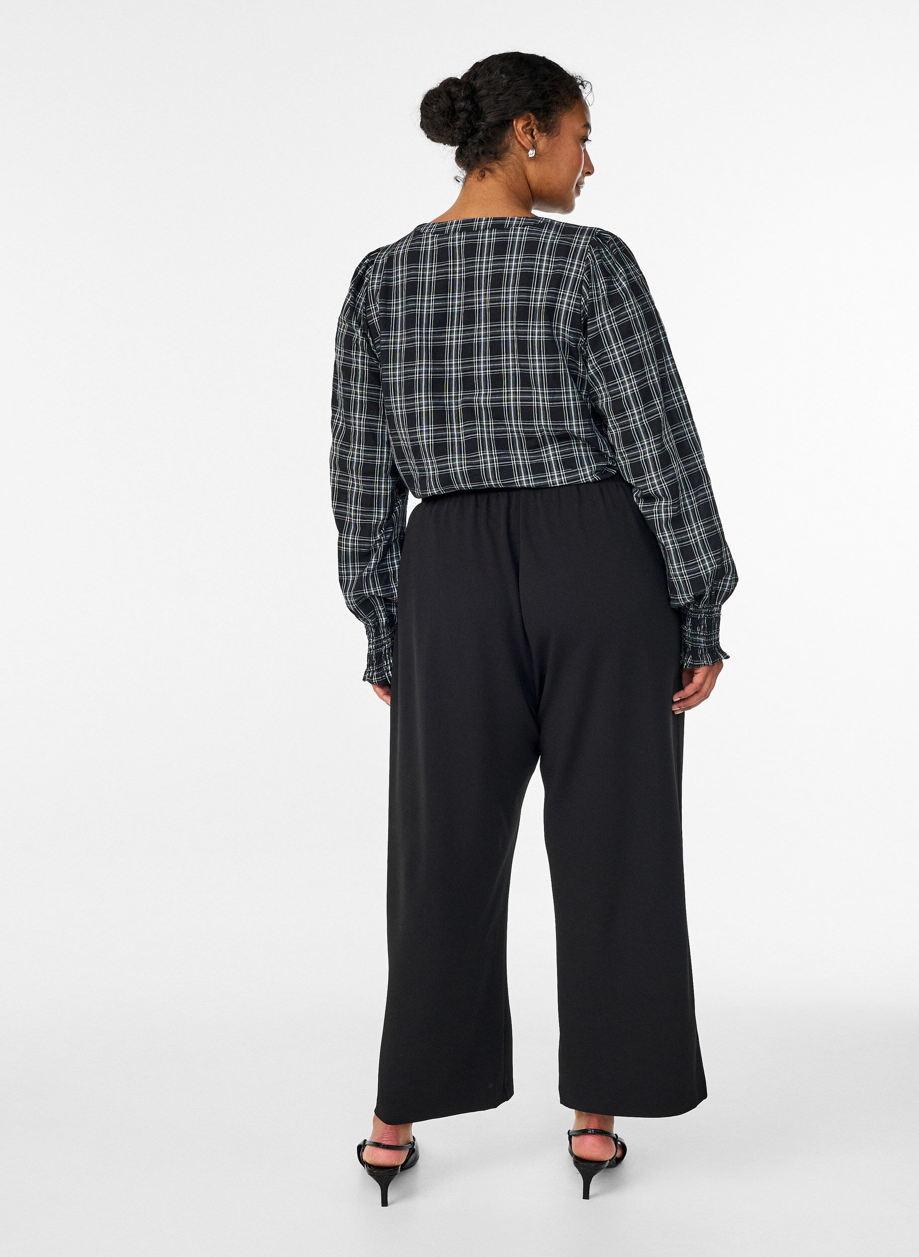 ZizziPantalon ample avec poches, Noir, Model image number 1