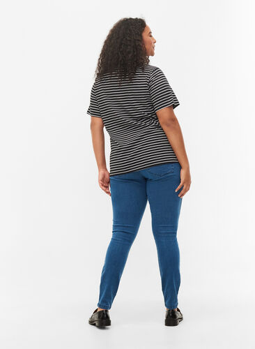 super slim fit Amy jeans met hoge taille, Mid Blue, Model image number 1