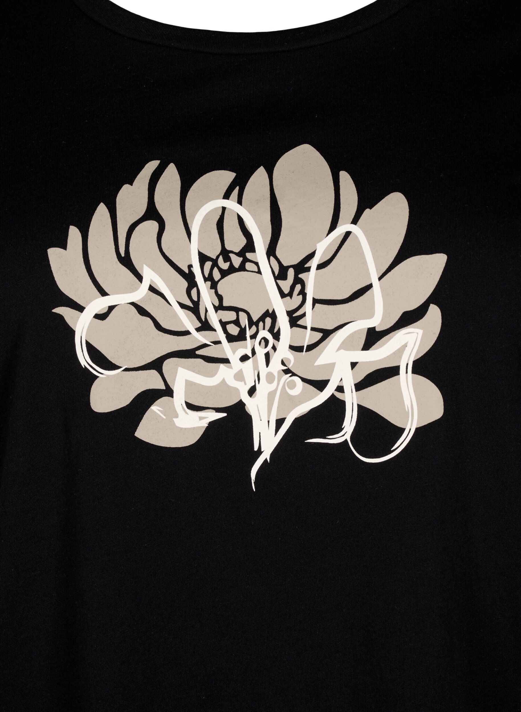 Zizzi T-shirt &agrave; motif, Black w. Flower, Packshot image number 2