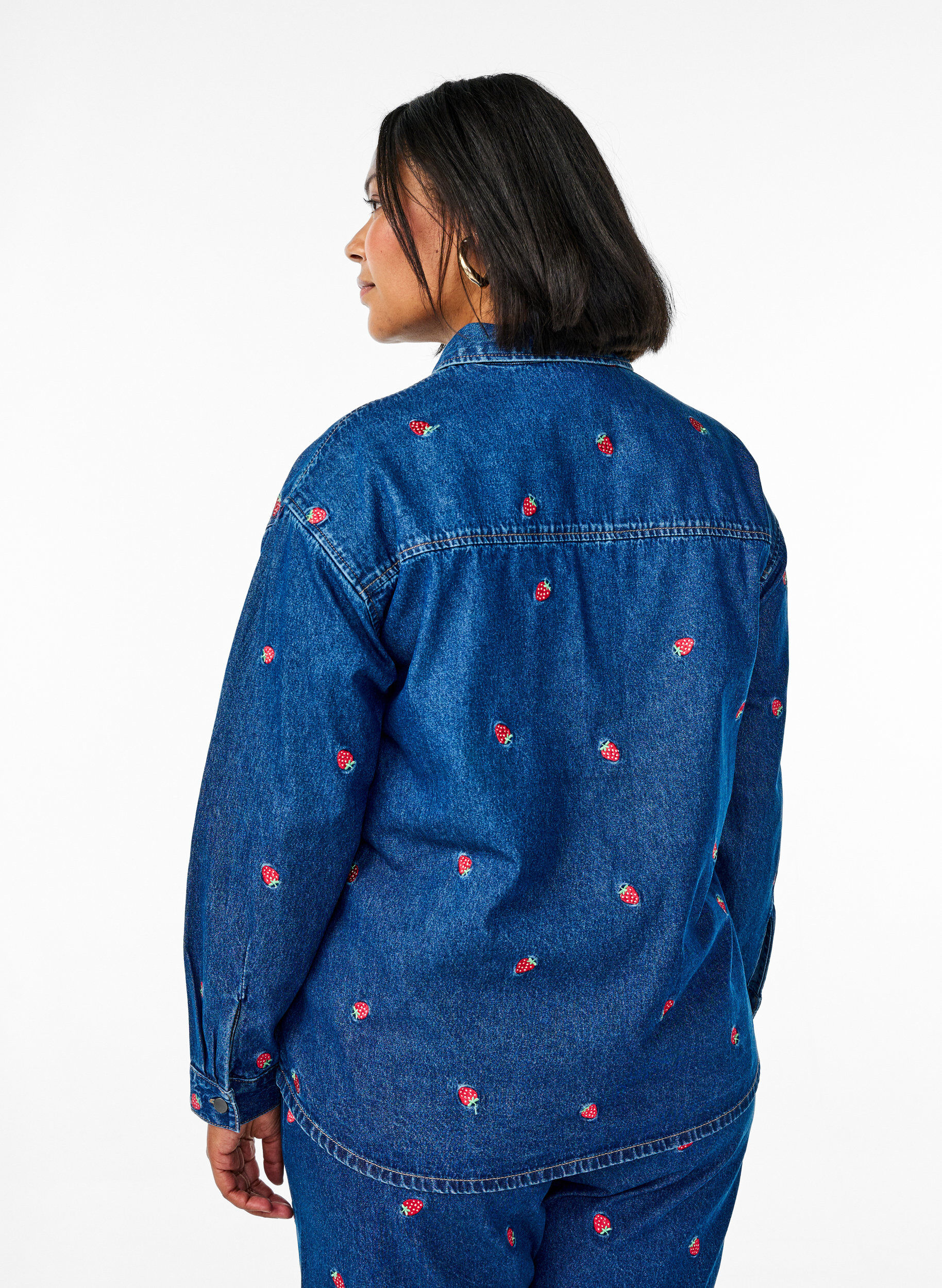 ZizziDenim shirt met geborduurde aardbeien, Blauw, Model image number 2