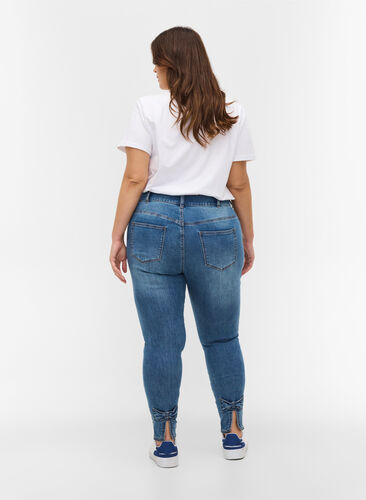 Cropped Amy jeans met hoge taille en strikje, Blue denim, Model image number 1