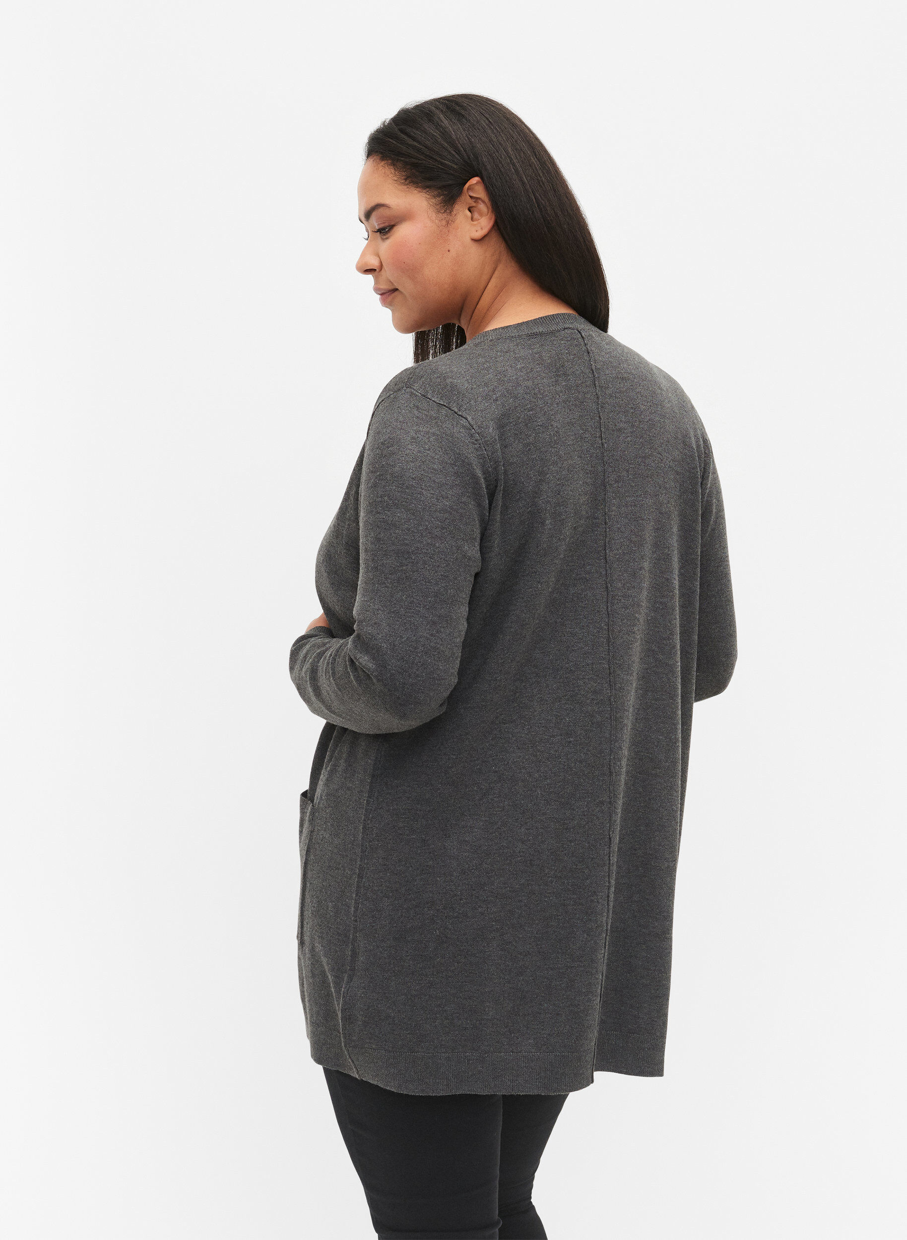 Zizzi Long cardigan tricot&eacute; dans un m&eacute;lange de viscose, Gris anthracite, Model image number 2