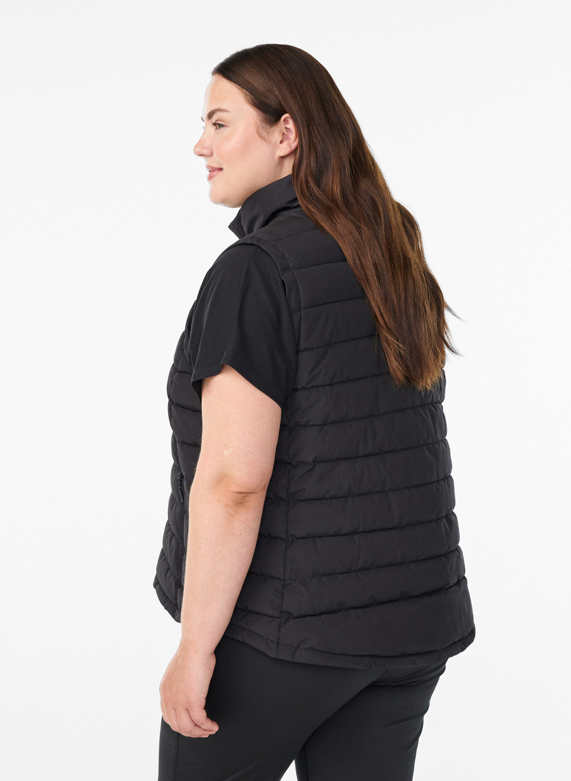 ZizziSportief gewatteerd vest met ritssluiting en zakken, Zwart, Model image number 2