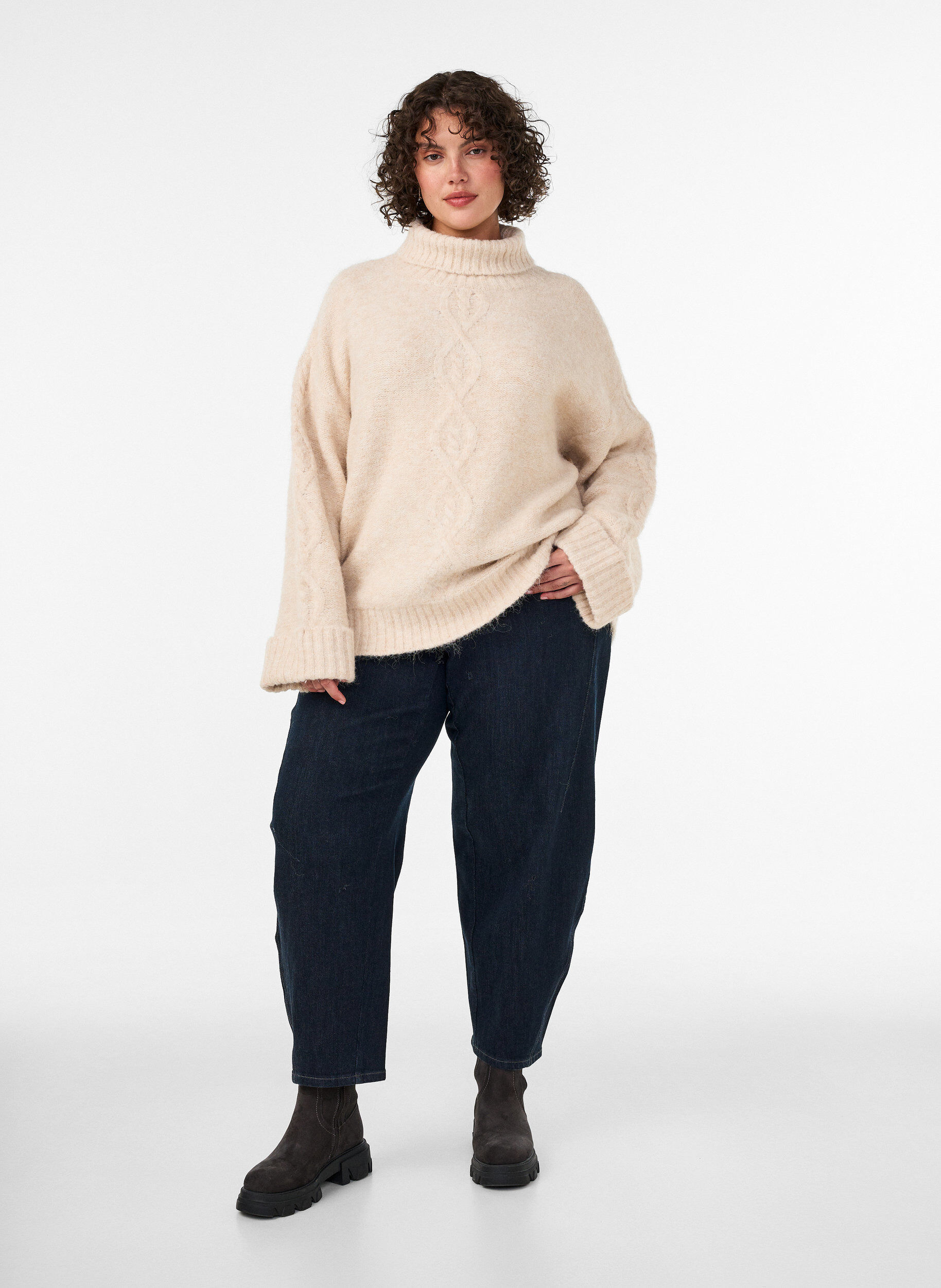 ZizziPull &agrave; col roul&eacute; et torsades, Vanille, Model image number 1