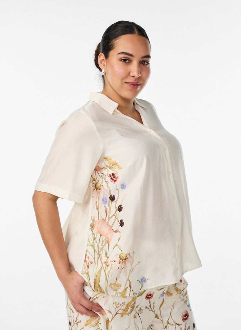Blouse met ellebooglange mouwen en bloemenaccenten, Beige, Model image number 0