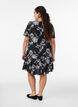Viscose jurk met snijlijn, Zwart, Model image number 2