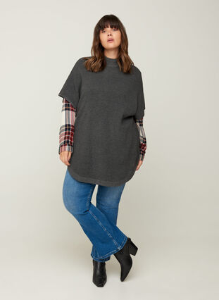 Poncho en tricot à manches courtes, Dark Grey Melange, Model image number 3