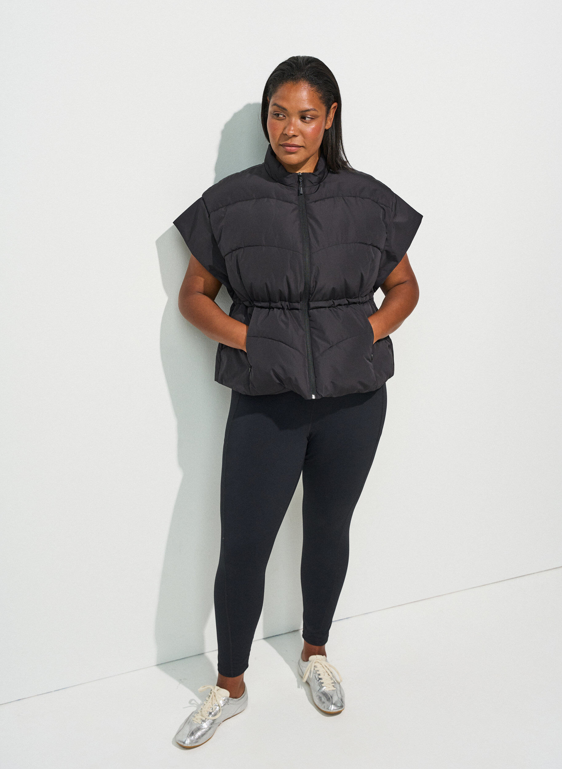 ZizziPuffer gilet met verstelbare taille, Zwart, Model image number 1