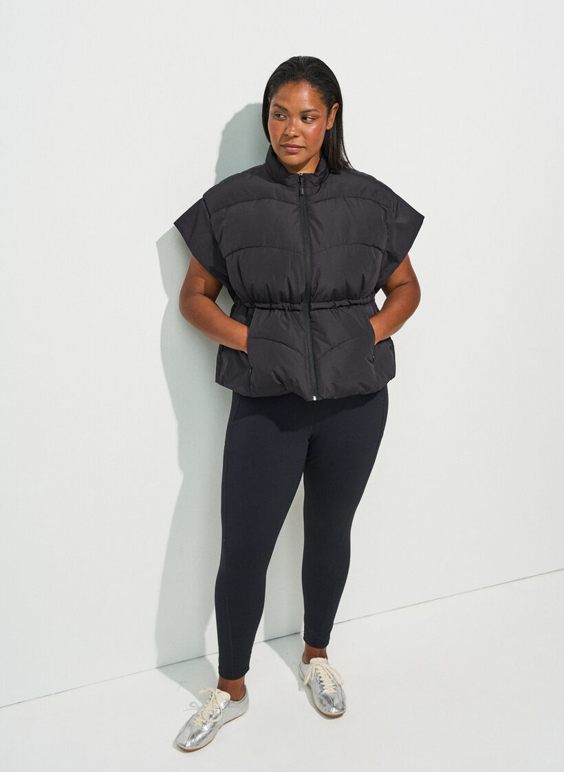 Puffer gilet met verstelbare taille, Zwart, Model image number 1