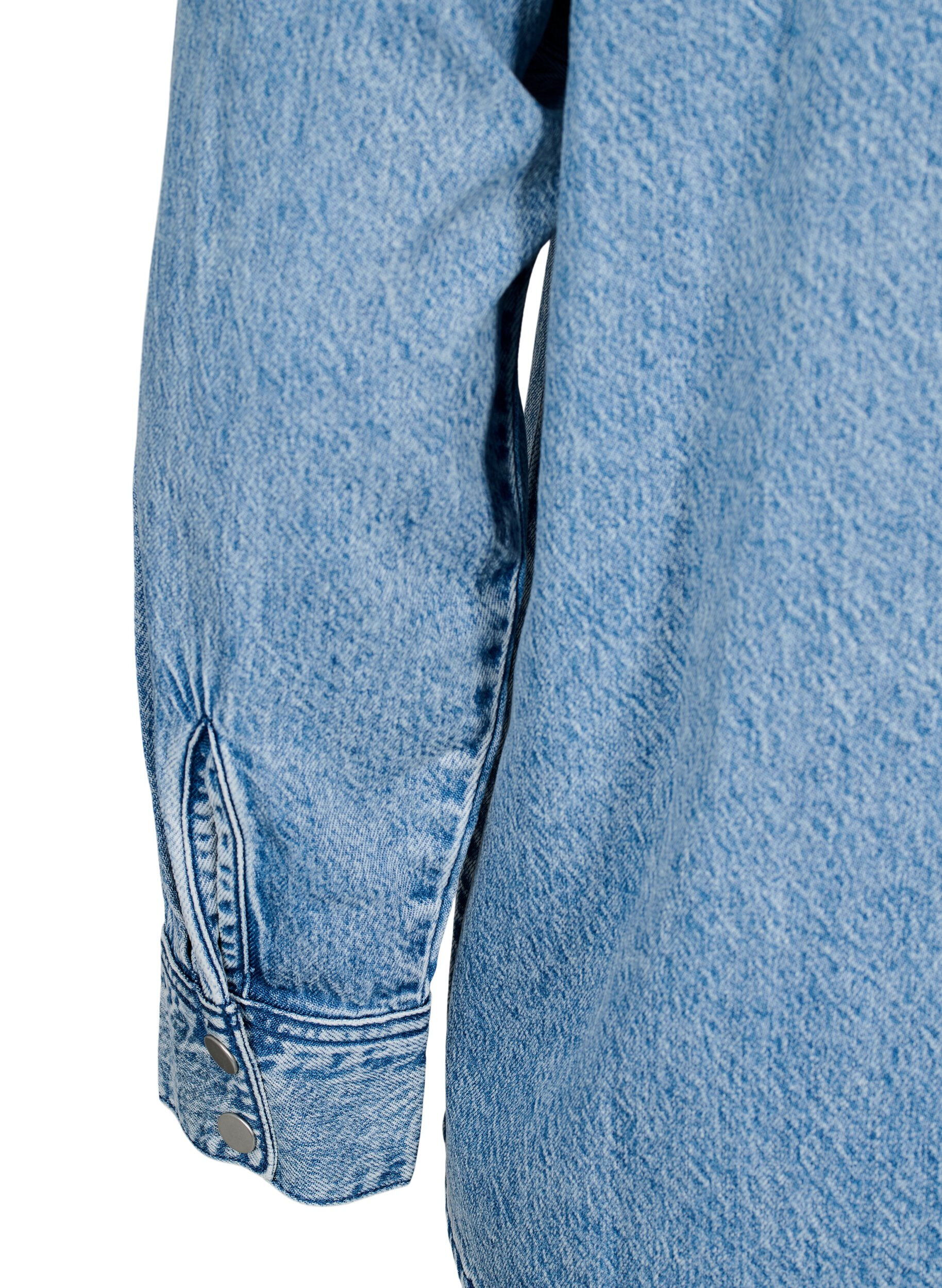 Zizzi Chemise en jean avec poches de poitrine, Bleu Clair, Packshot image number 3