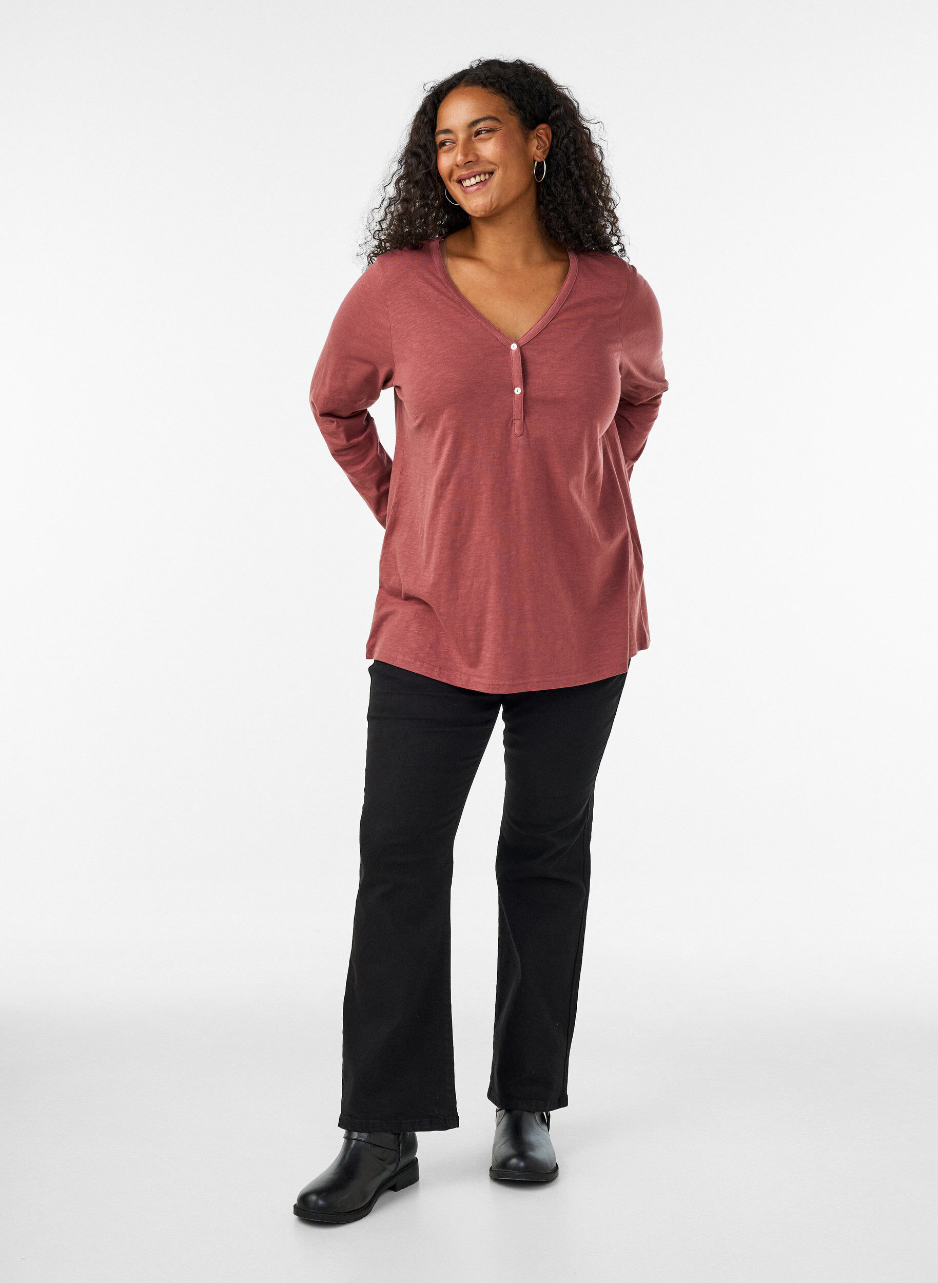 ZizziT-shirt &agrave; manches longues avec col V et boutons, Marron, Model image number 1