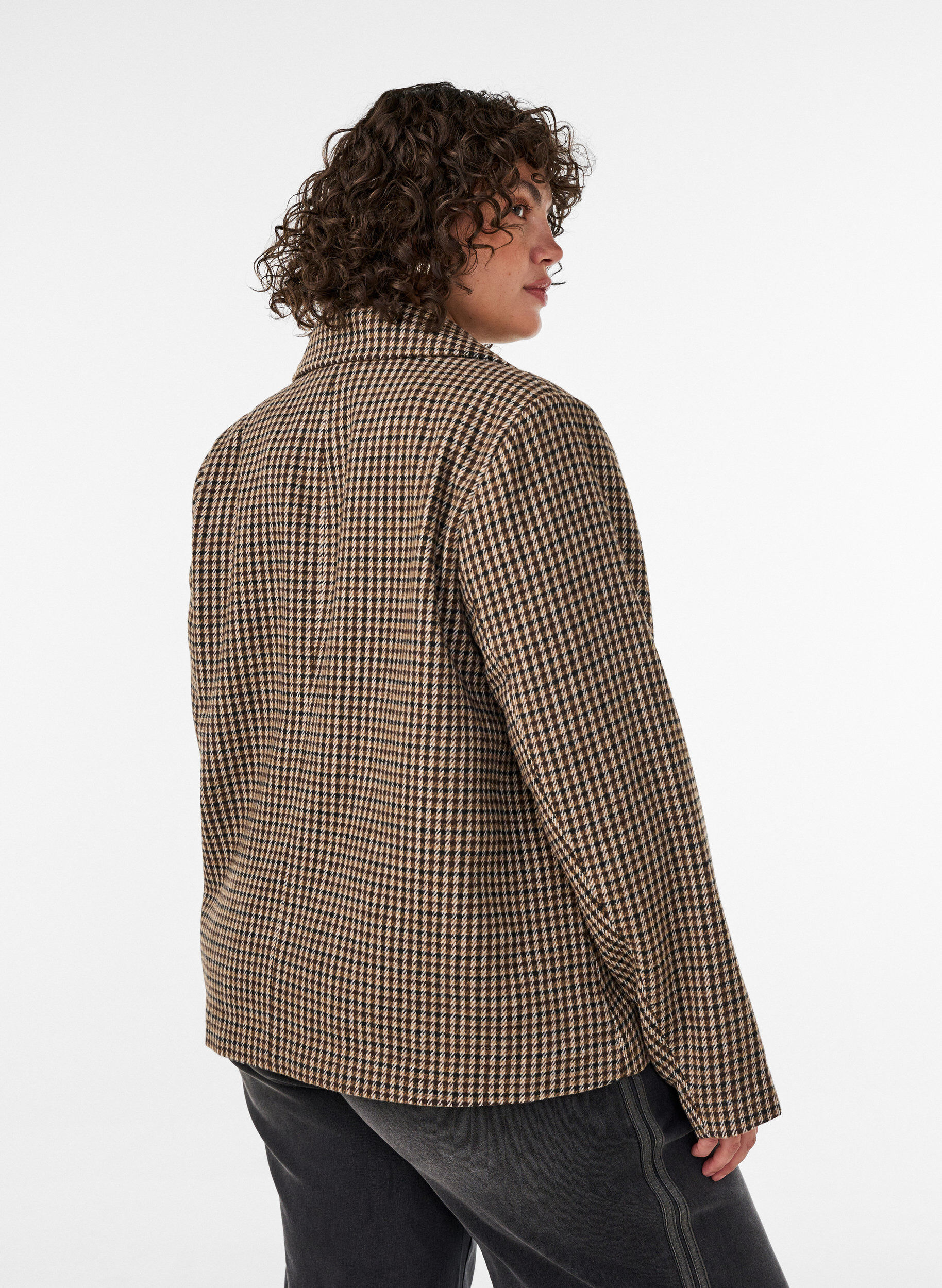 ZizziManteau court &agrave; carreaux &agrave; double boutonnage, Marron, Model image number 2