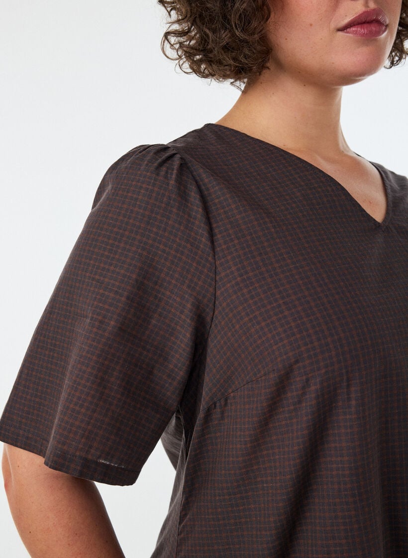 Robe courte &agrave; carreaux avec ourlet &agrave; volants, Marron, Model image number 3