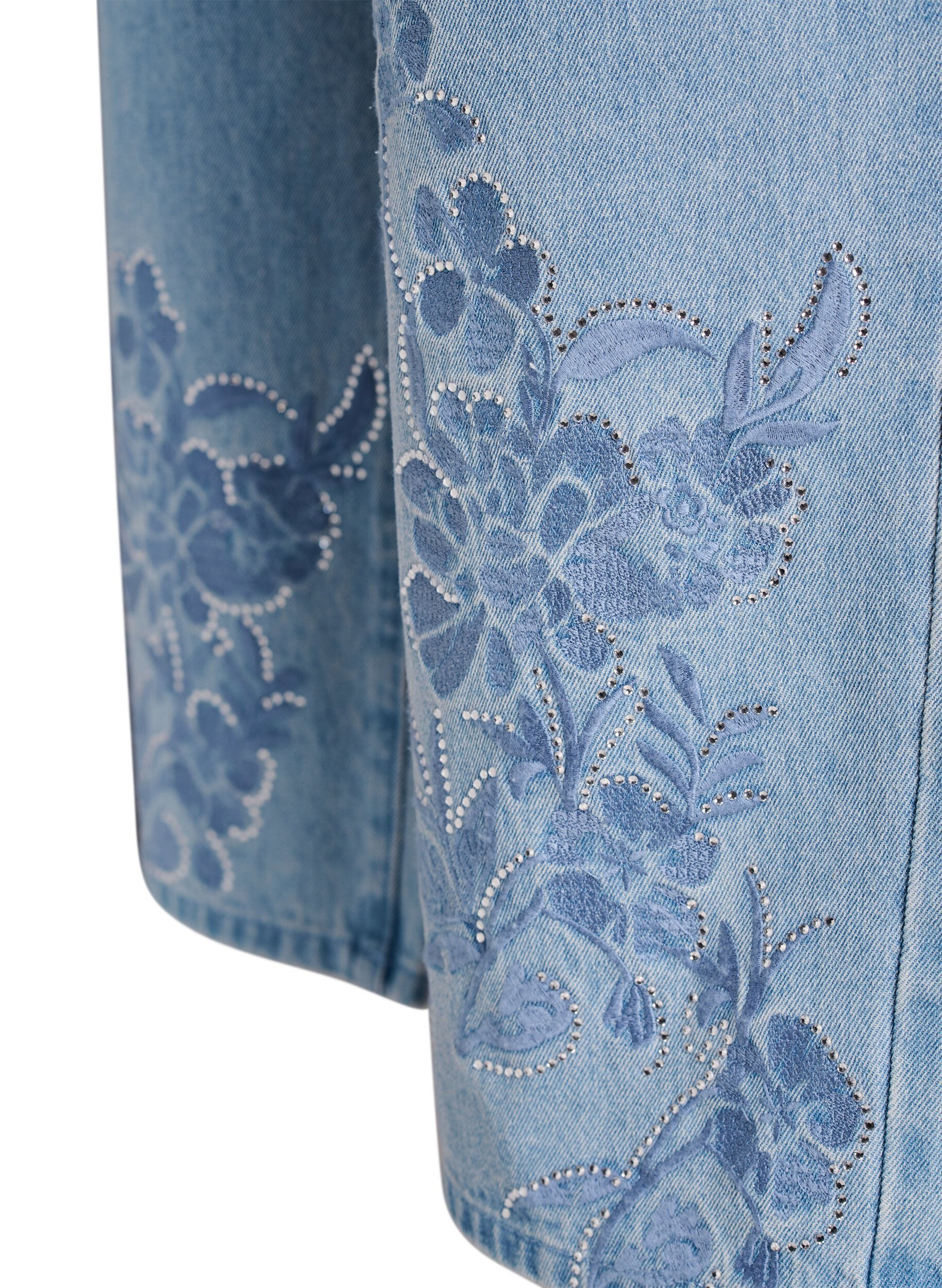 Zizzi Jean Myra coupe large avec d&eacute;tails fleuris, Bleu Clair, Packshot image number 3