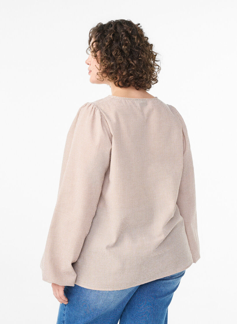 Blouse met V-hals en kleine ruitjes, Beige, Model image number 2