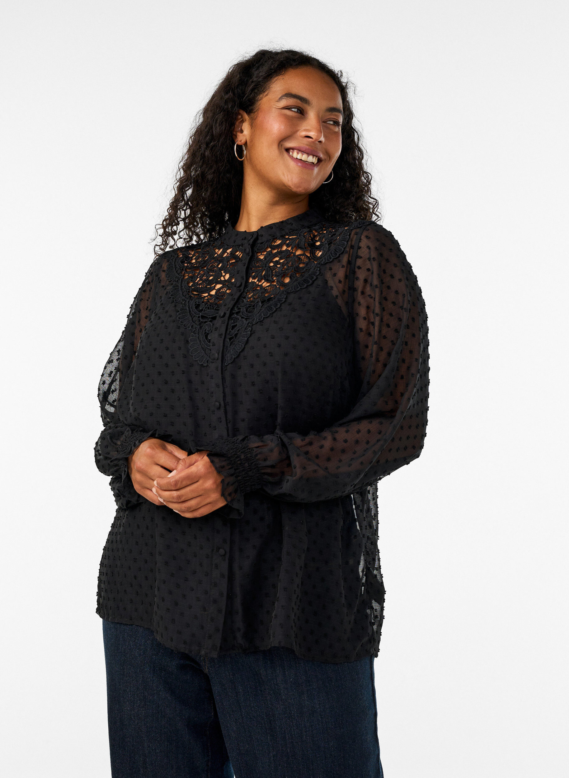 ZizziOverhemdblouse met kanten inzet en stippenpatroon, Zwart, Model image number 0