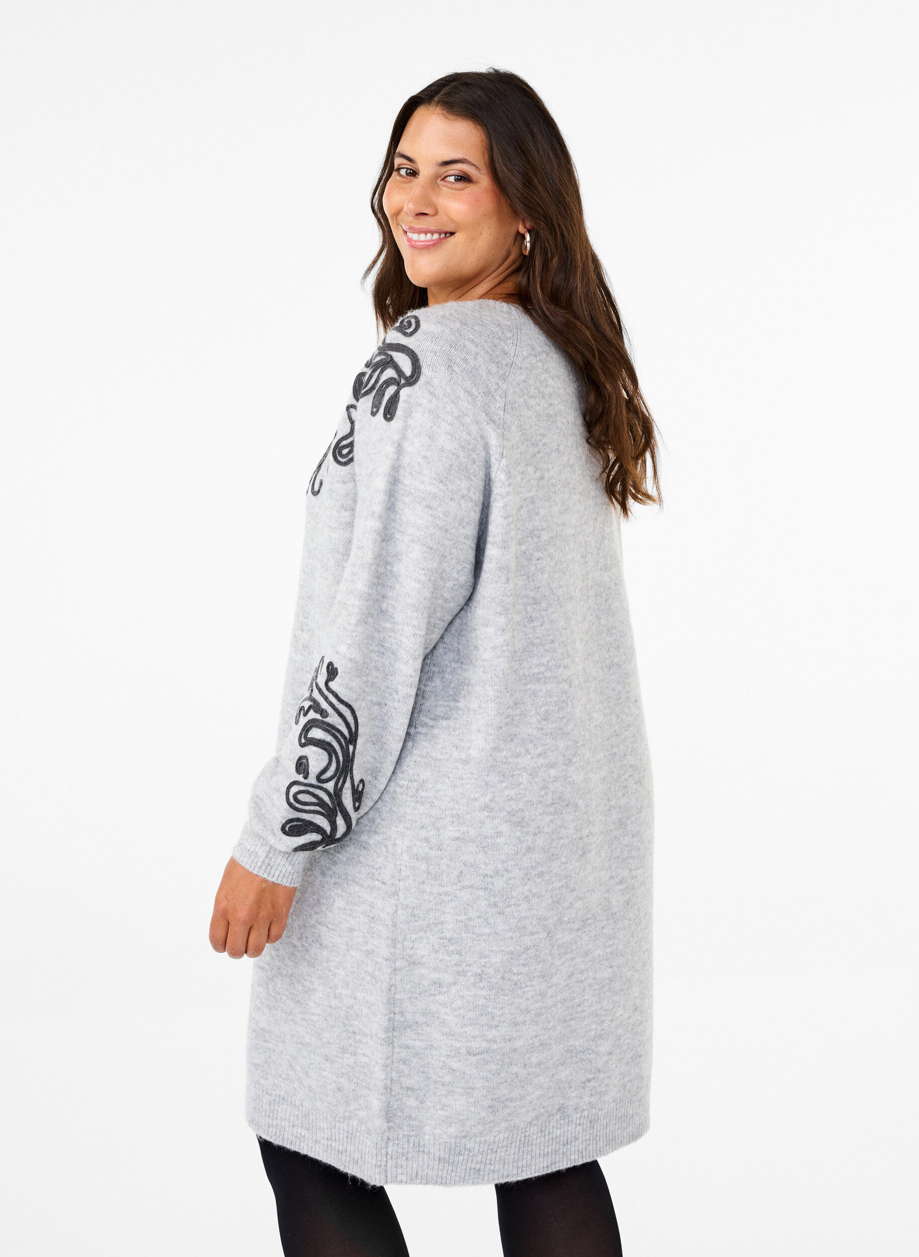 Zizzi Robe en maille avec d&eacute;coration, Light Grey Melange, Model image number 1