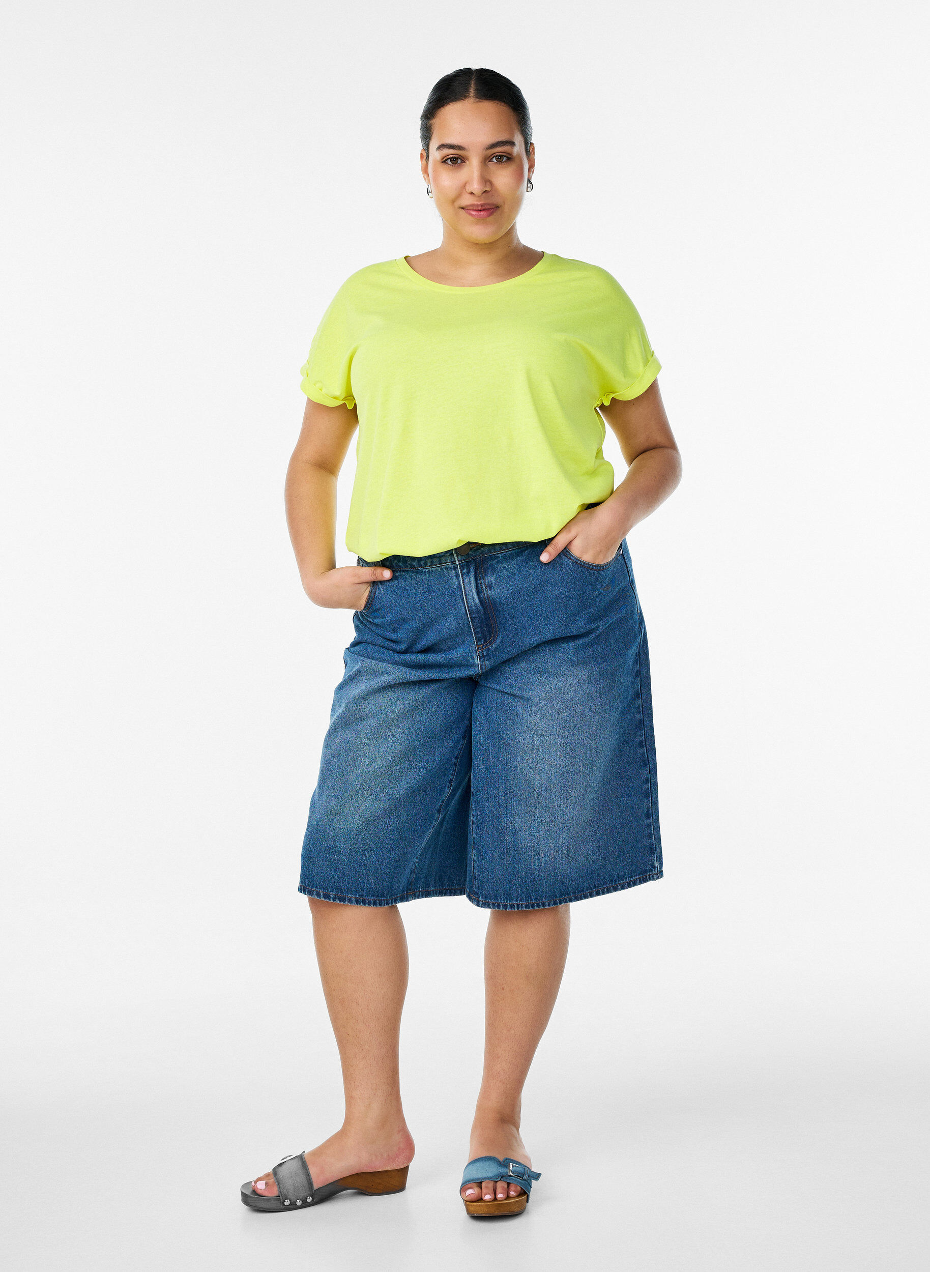 Zizzi T-shirt en coton n&eacute;on, Jaune flashy, Model image number 1