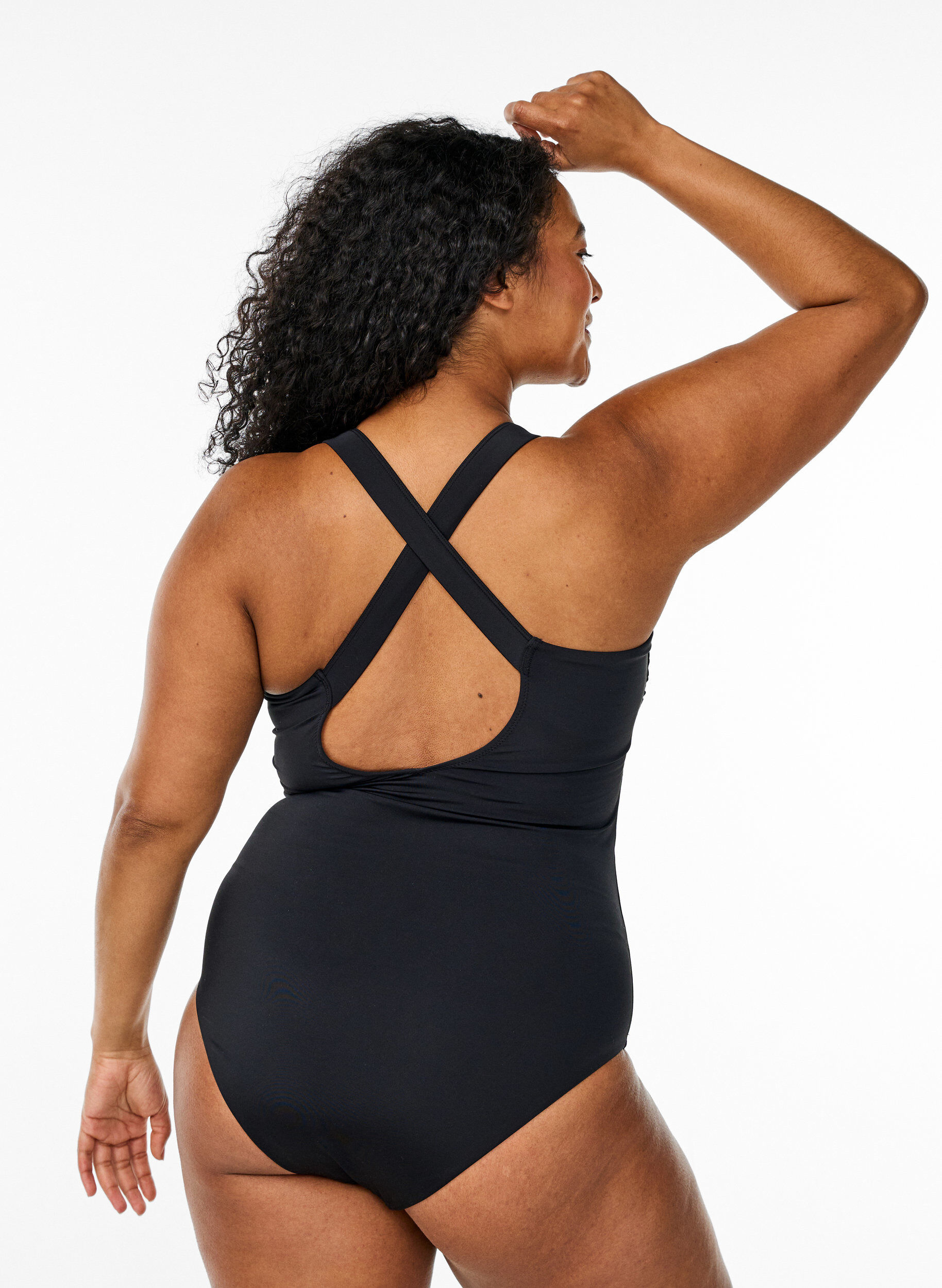 ZizziBadpak met gekruiste bandjes, Zwart, Model image number 1