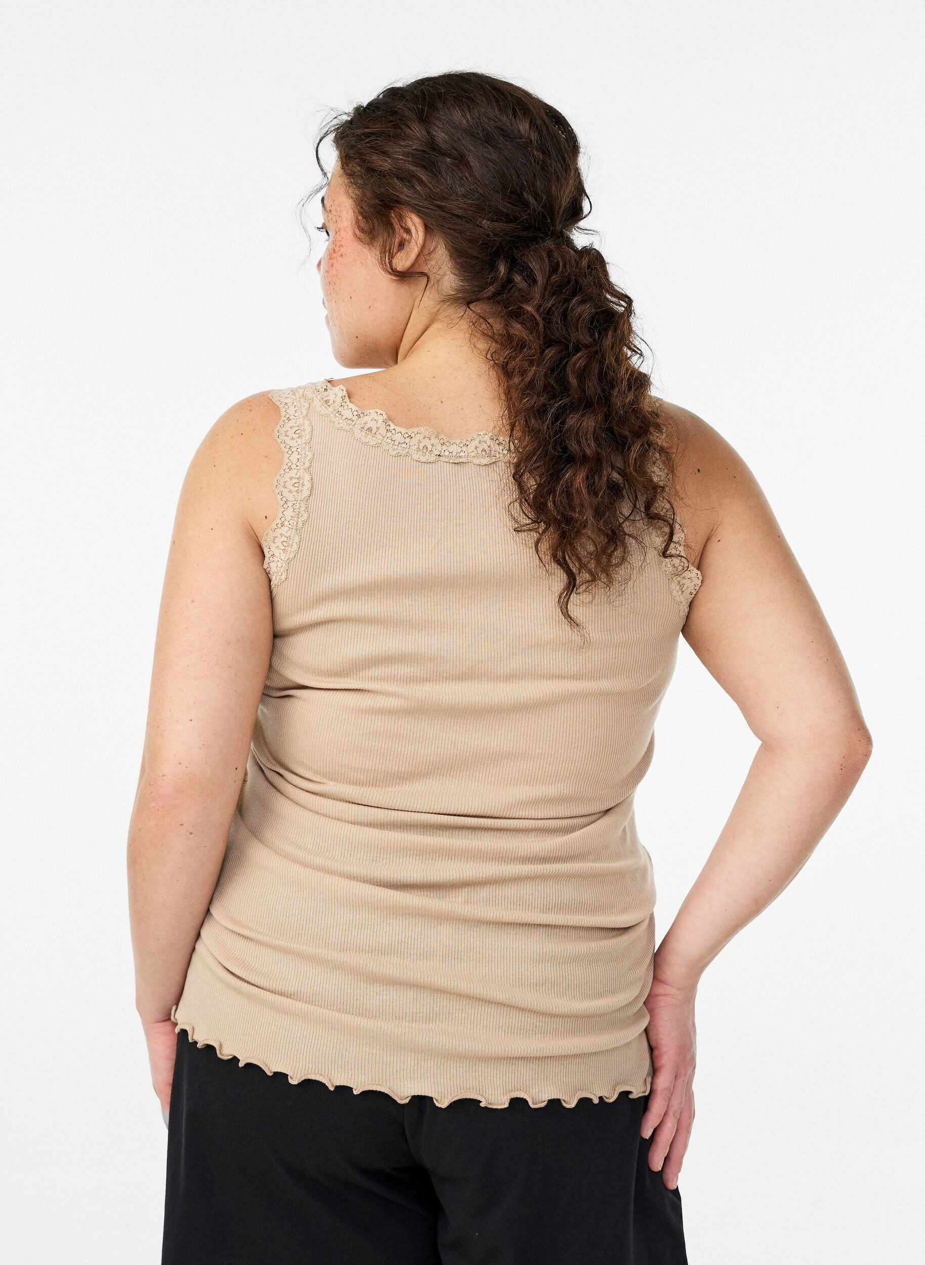 ZizziTop met kanten afwerking, Beige, Model image number 2