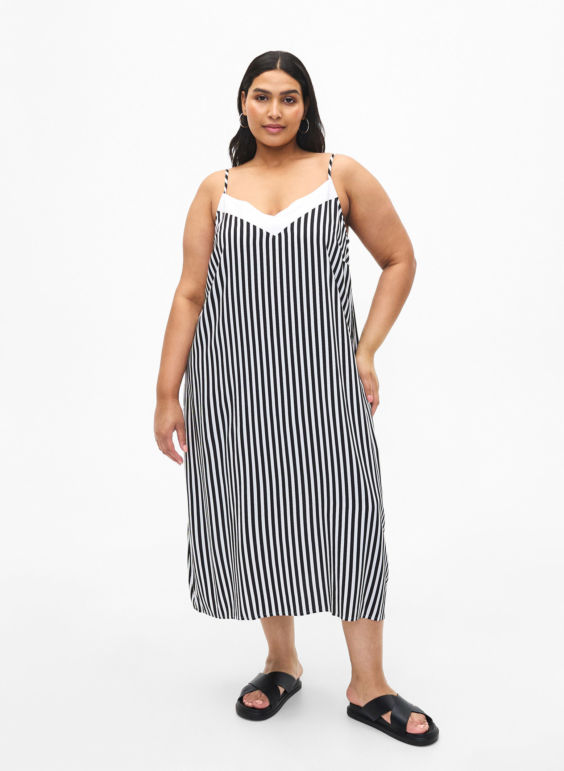 ZizziFLASH - Gestreepte bandjesjurk van viscose, Black White Stripe, Model image number 0