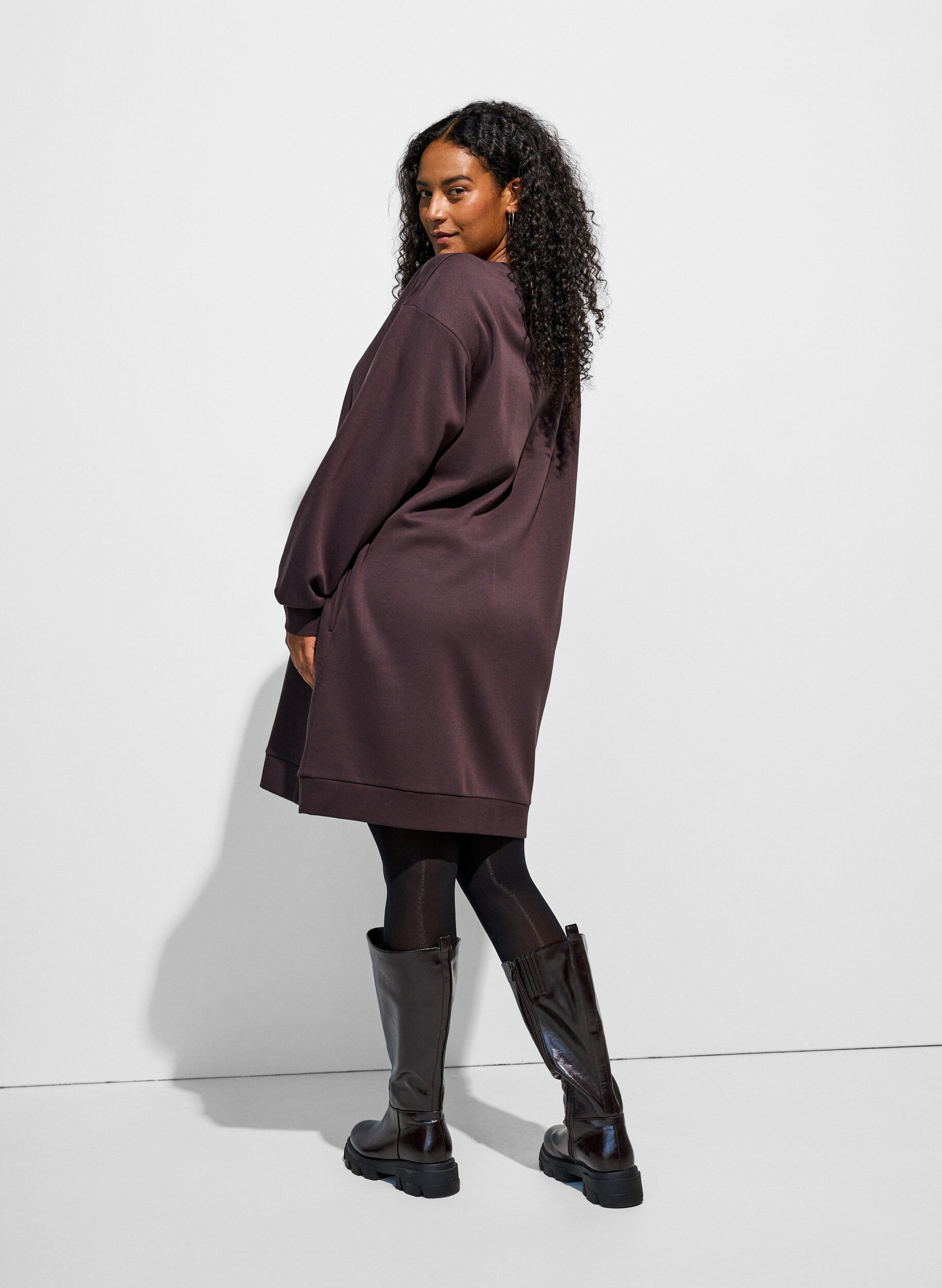 ZizziRobe sweat ample avec des poches, Marron, Model image number 2