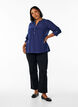 Blouse in katoenen mousseline met broderie anglaise, Blauw, Model image number 1