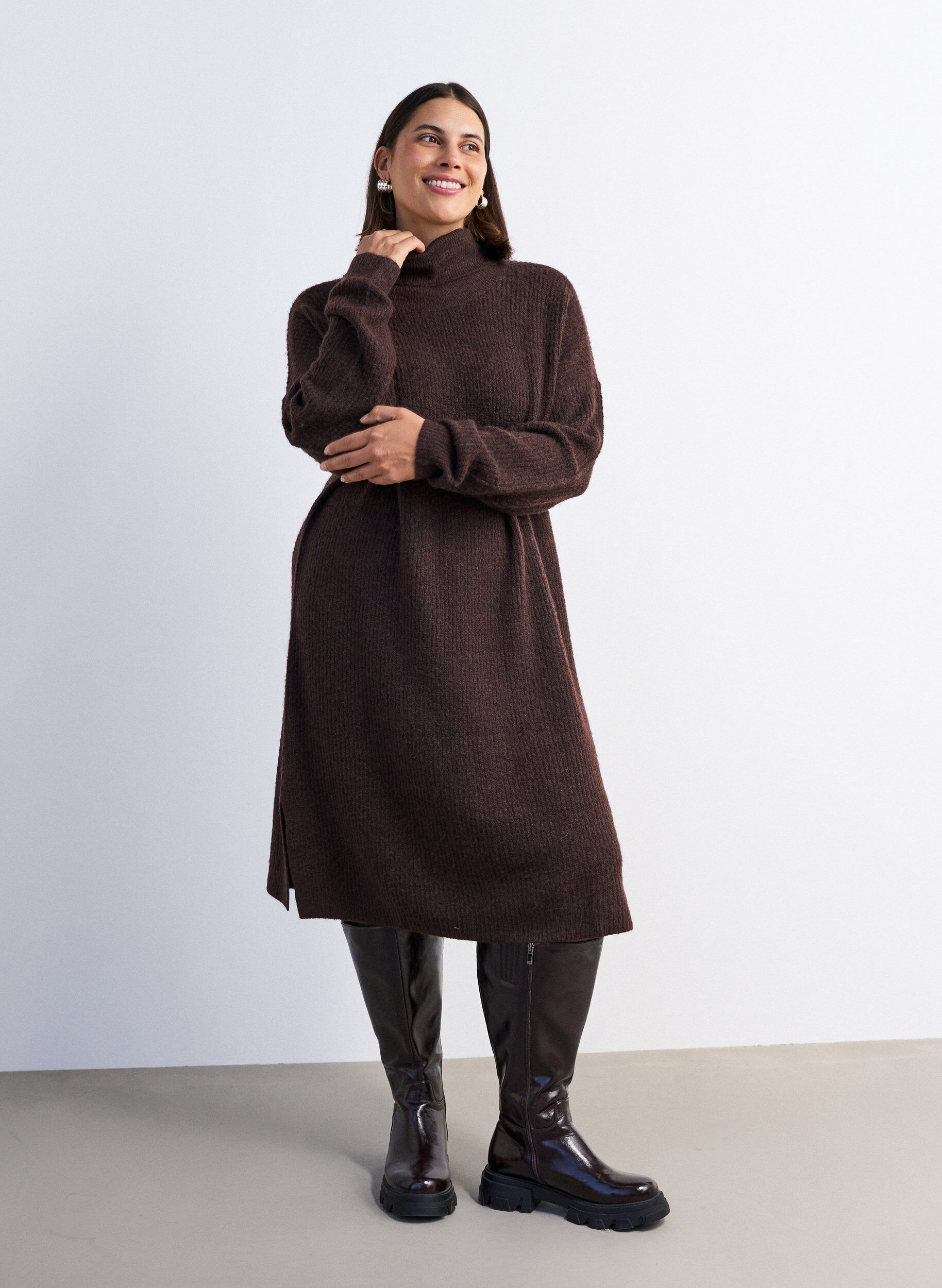 ZizziRobe en maille &agrave; col roul&eacute;, Marron, Model image number 1