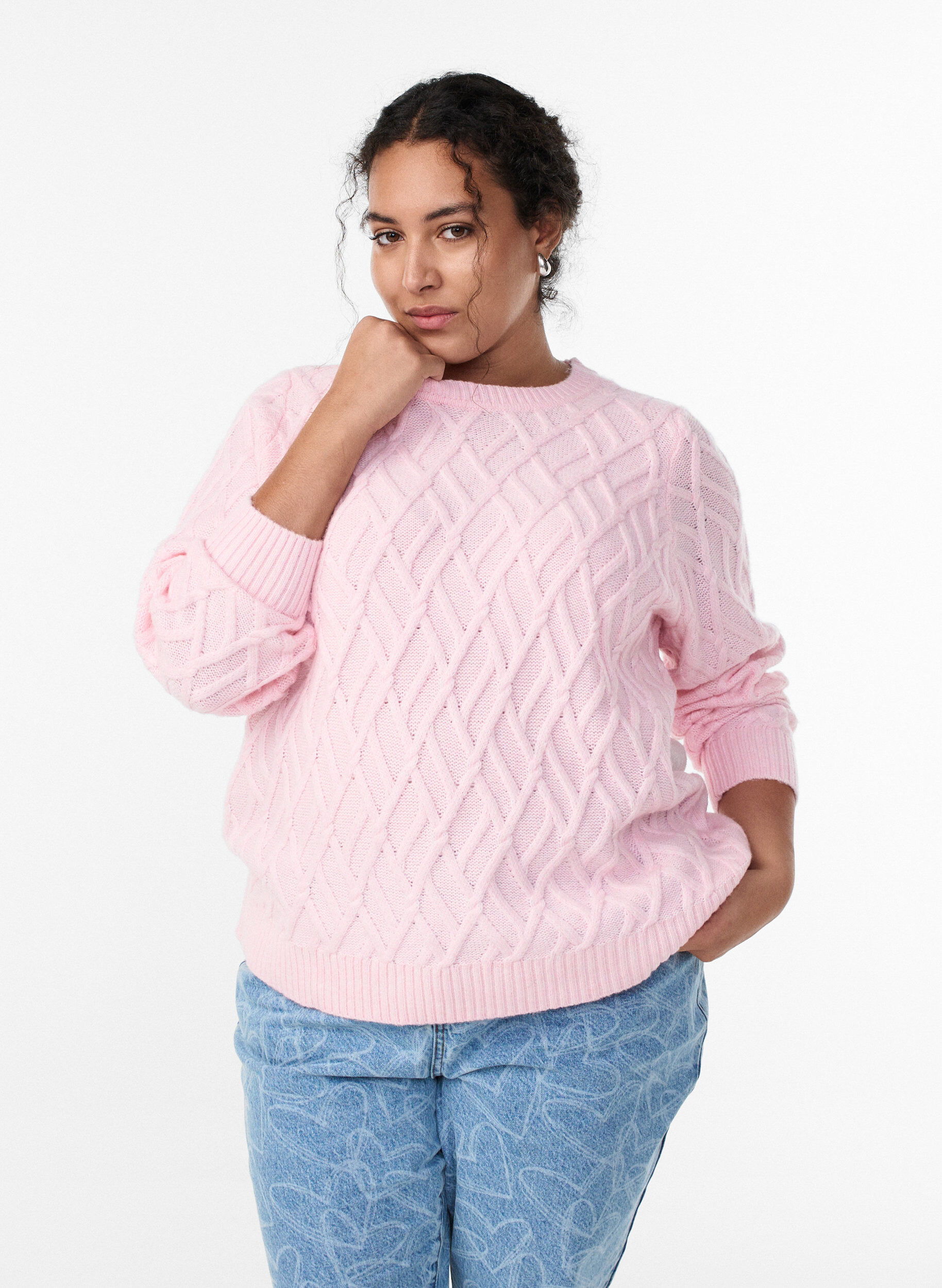 Blouse en maille avec motif torsad&eacute; et col rond, Rose, Model