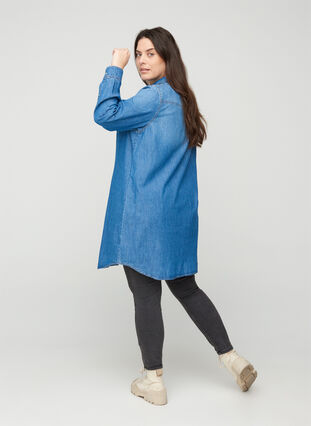 Lange denim blouse in katoen, Blue denim, Model image number 1