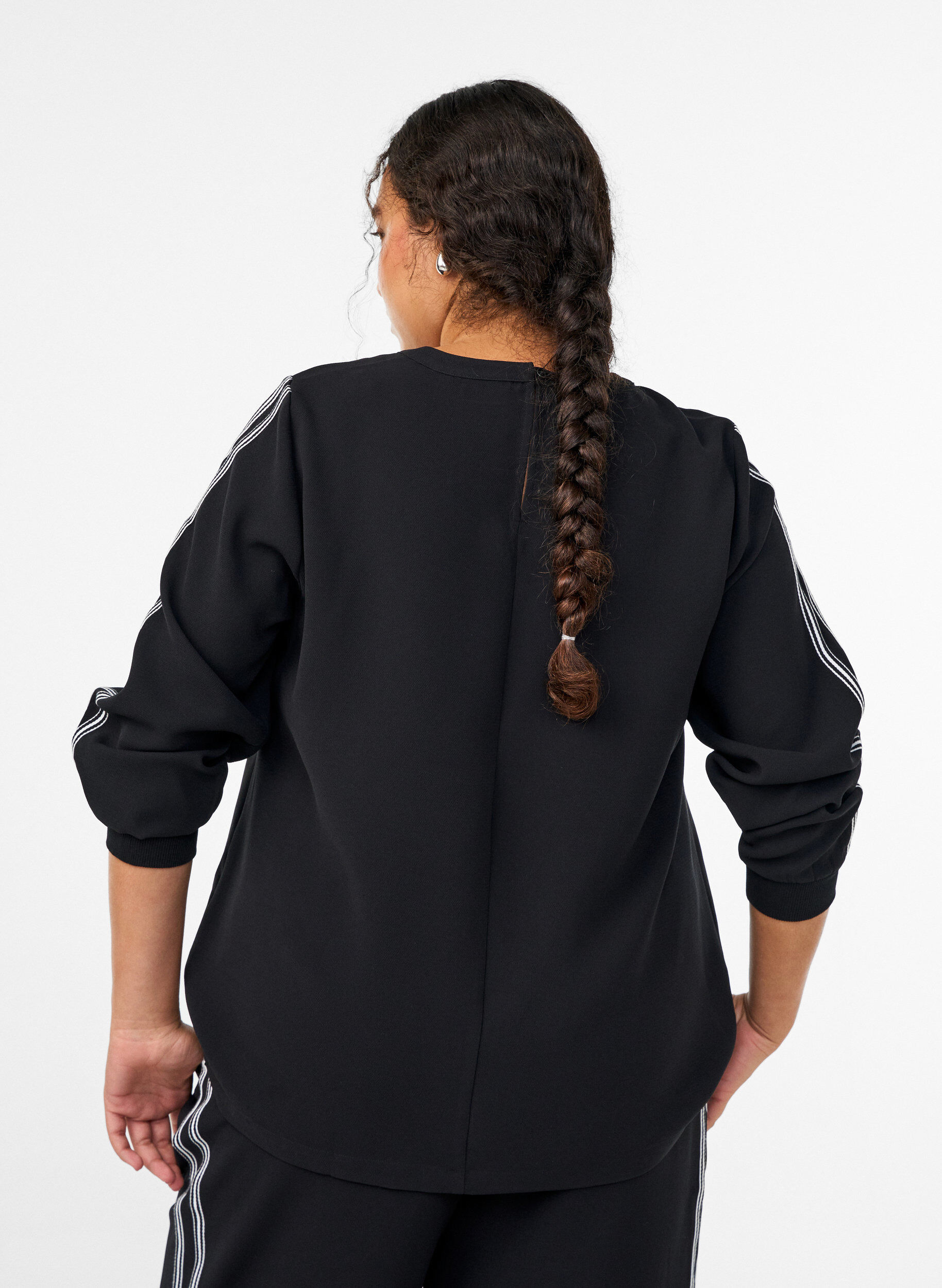 ZizziBlouse met streepdetaillering op de mouwen, Zwart, Model image number 2