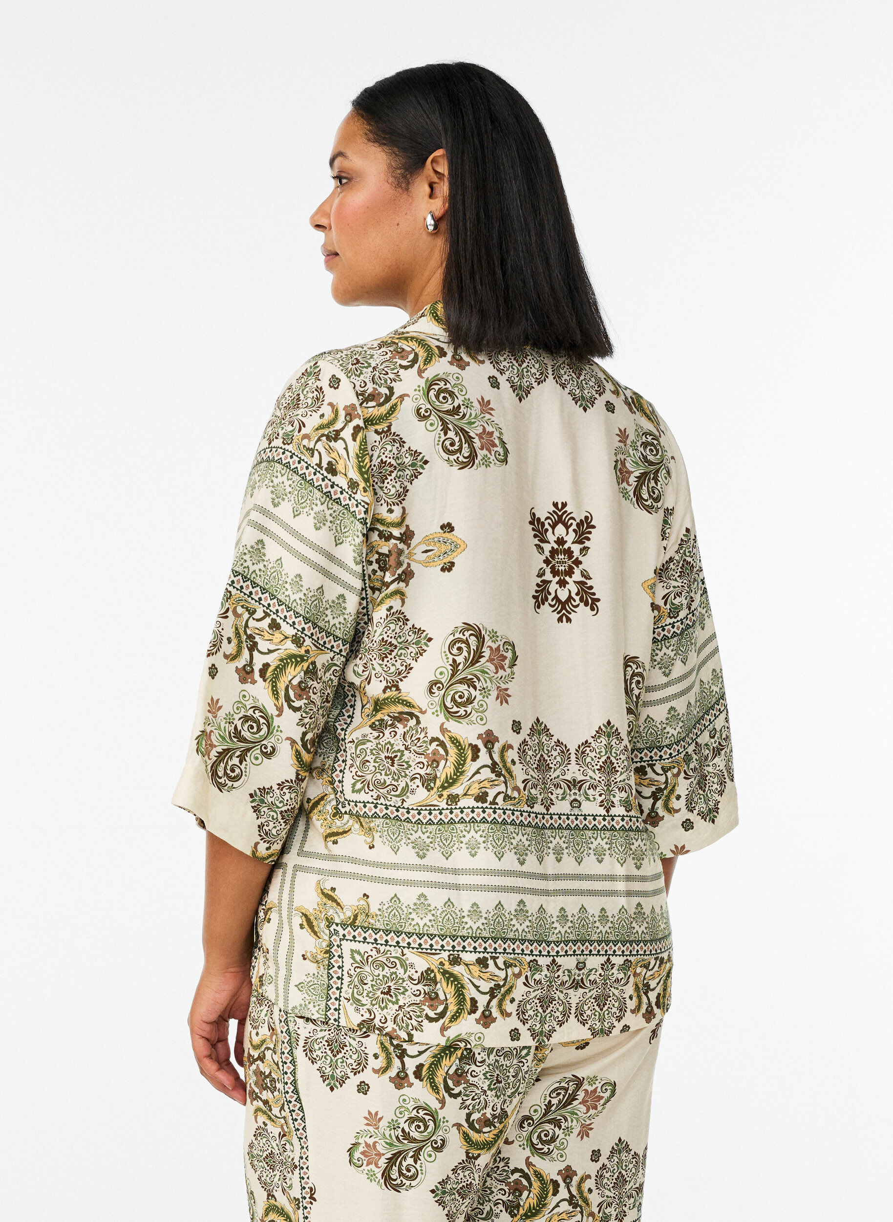 Zizzi Blouse imprim&eacute;e en viscose avec manches 3/4, Vert, Model image number 2