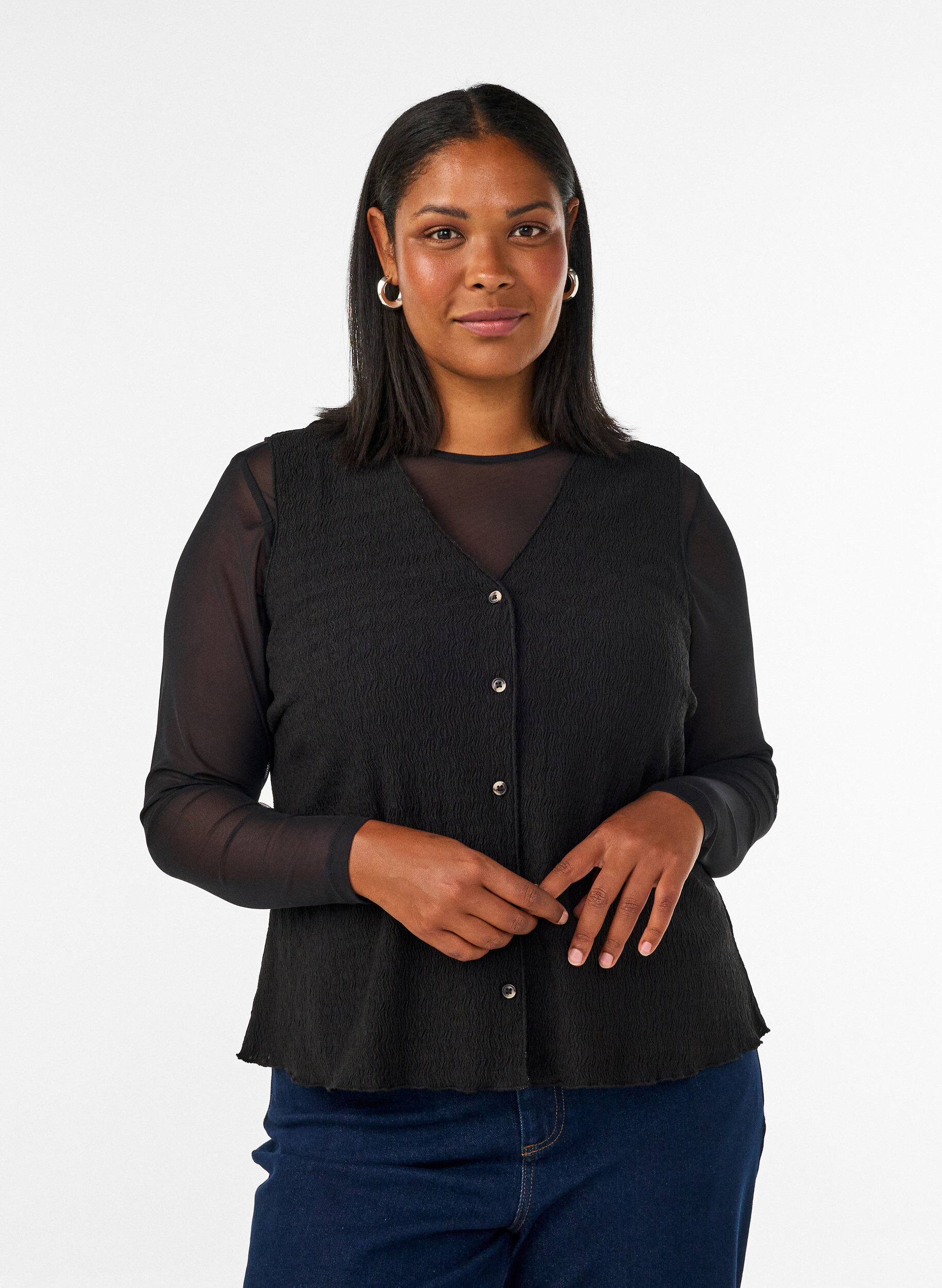 Top sans manches &agrave; texture ondul&eacute;e et fermeture boutonn&eacute;e, Noir, Model