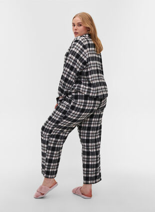 Pantalon de nuit à carreaux en coton, Black/Rose Smoke, Model image number 1