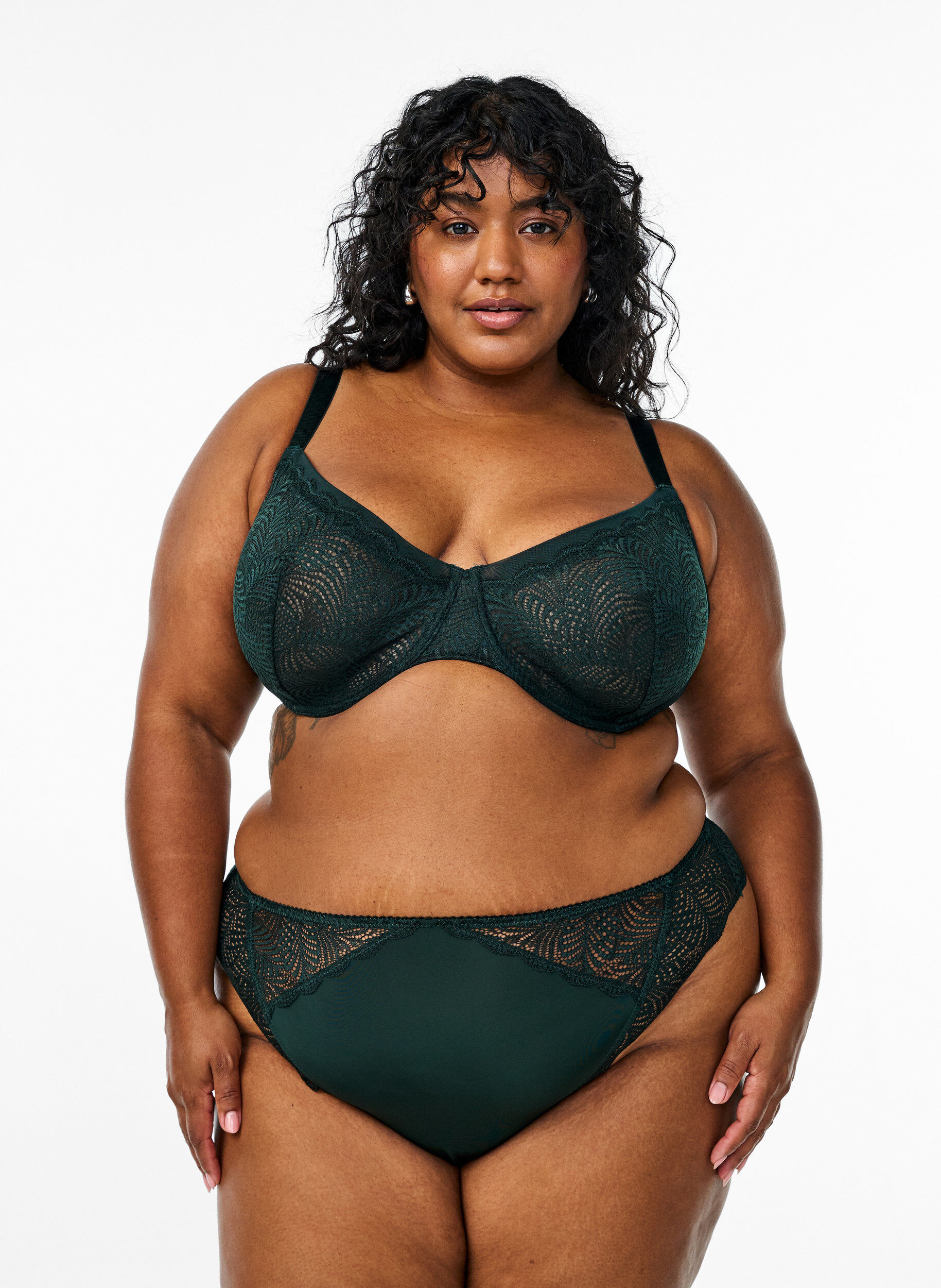 String en microfibre avec d&eacute;tails en dentelle, Vert fonc&eacute;, Model