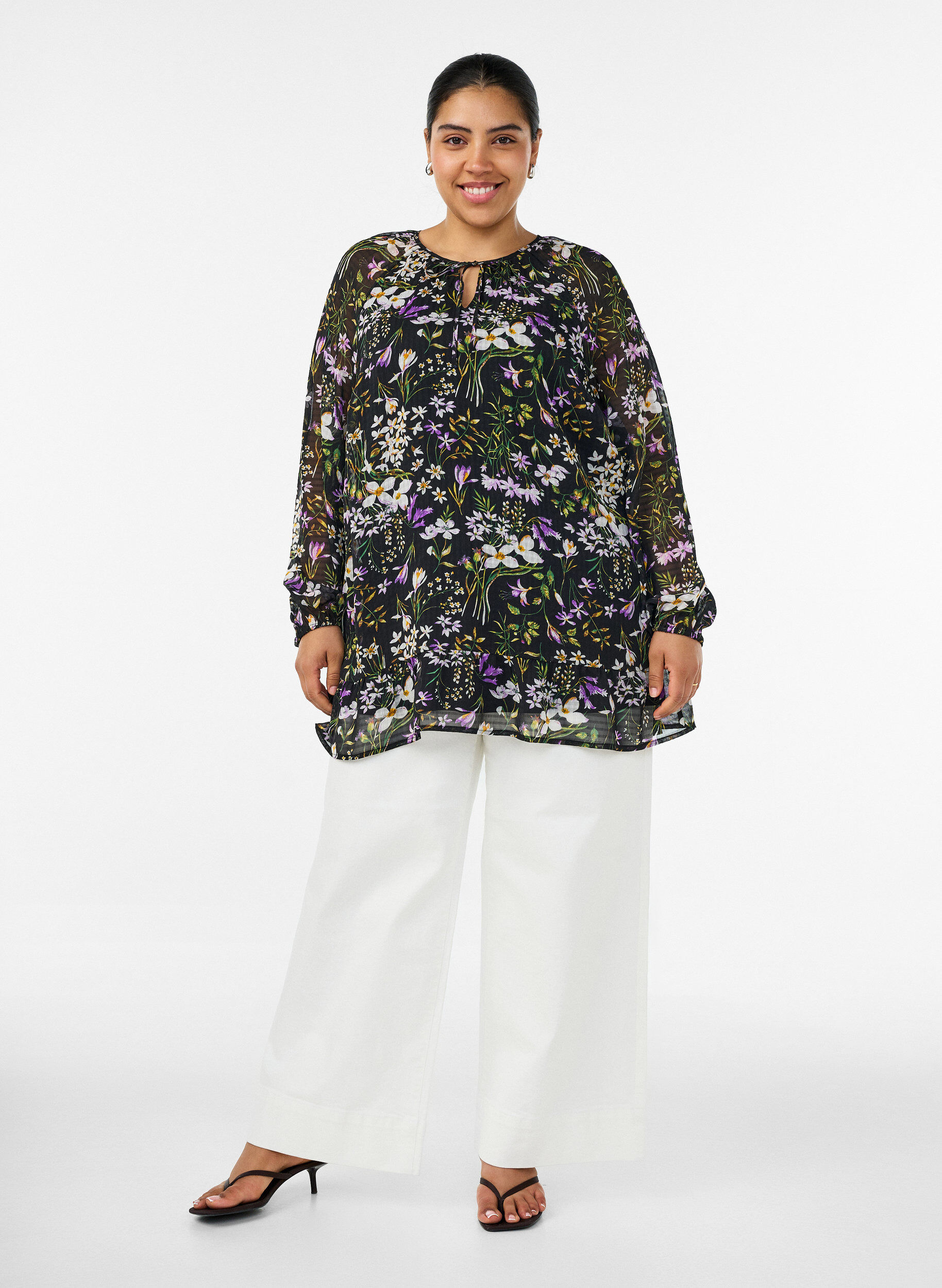 ZizziA-lijn tuniek met bloemenprint, Zwart, Model image number 1