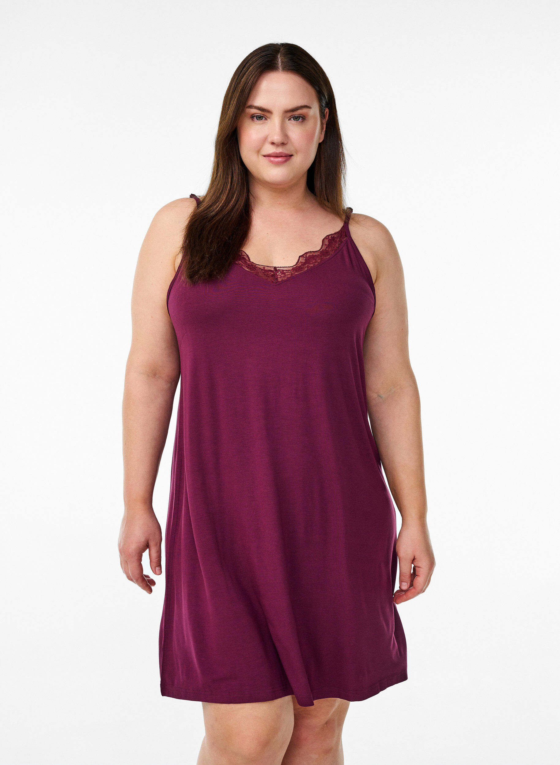 ZizziChemise de nuit avec bord dentelle en viscose, Bordeaux fonc&eacute;, Model image number 0